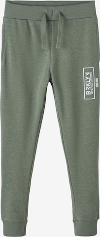 NAME IT Tapered Pants 'Valon' in Green: front
