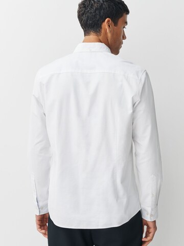Coupe slim Chemise Next en blanc