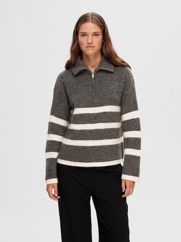 Pull-over 'Maline' SELECTED FEMME en gris : devant