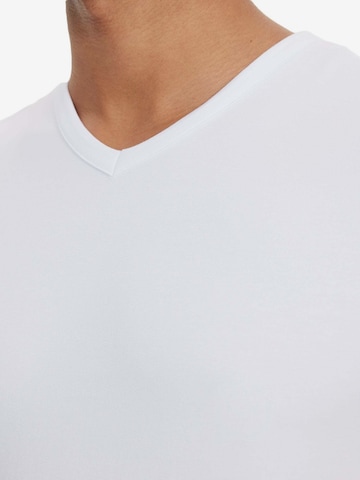 Maglietta 'Theo' di WESTMARK LONDON in bianco