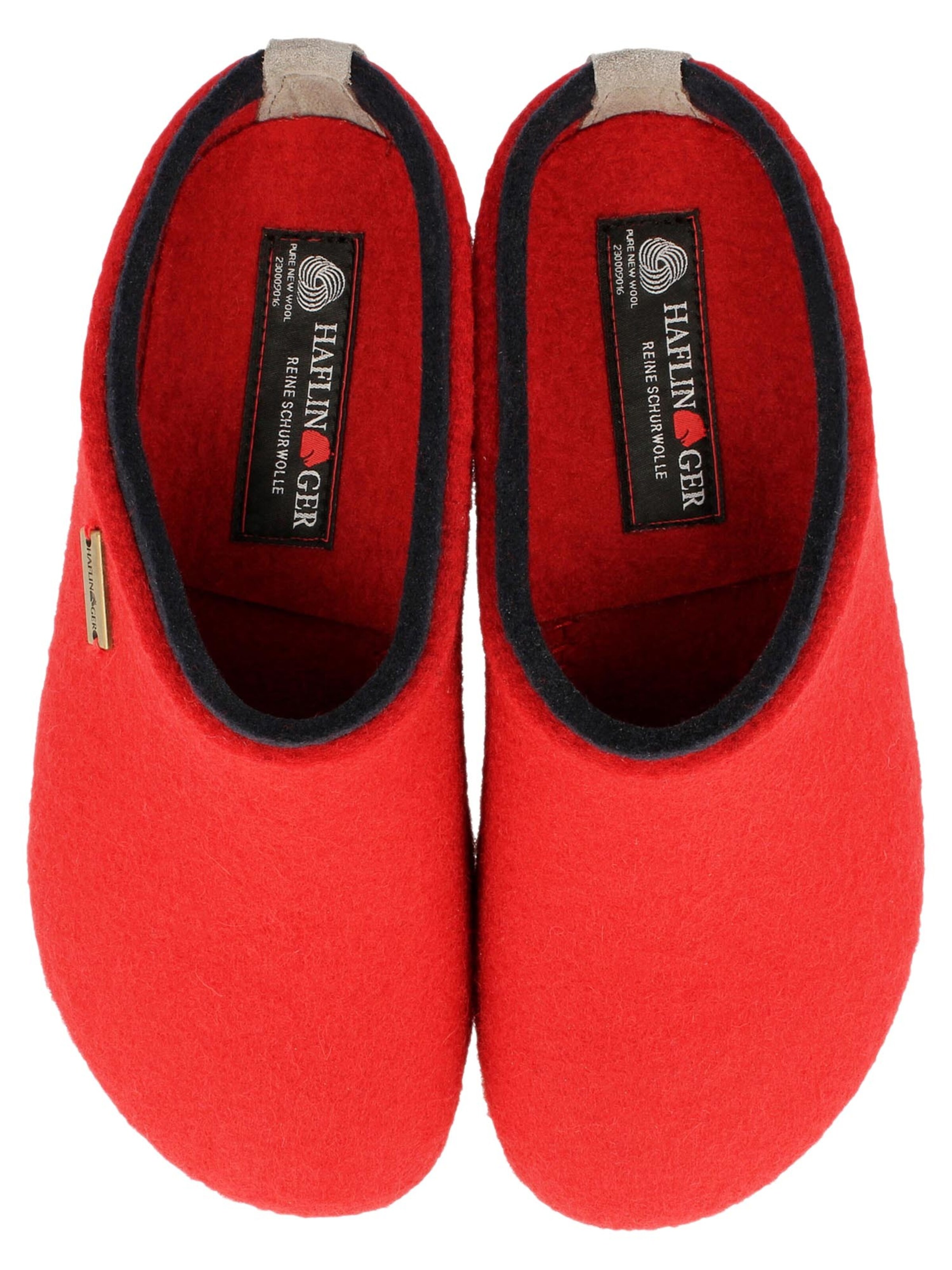 HAFLINGER Slippers 'Grizzly Kris' in Red