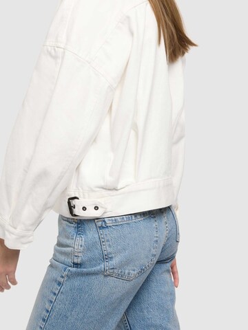 khujo Between-Season Jacket in White