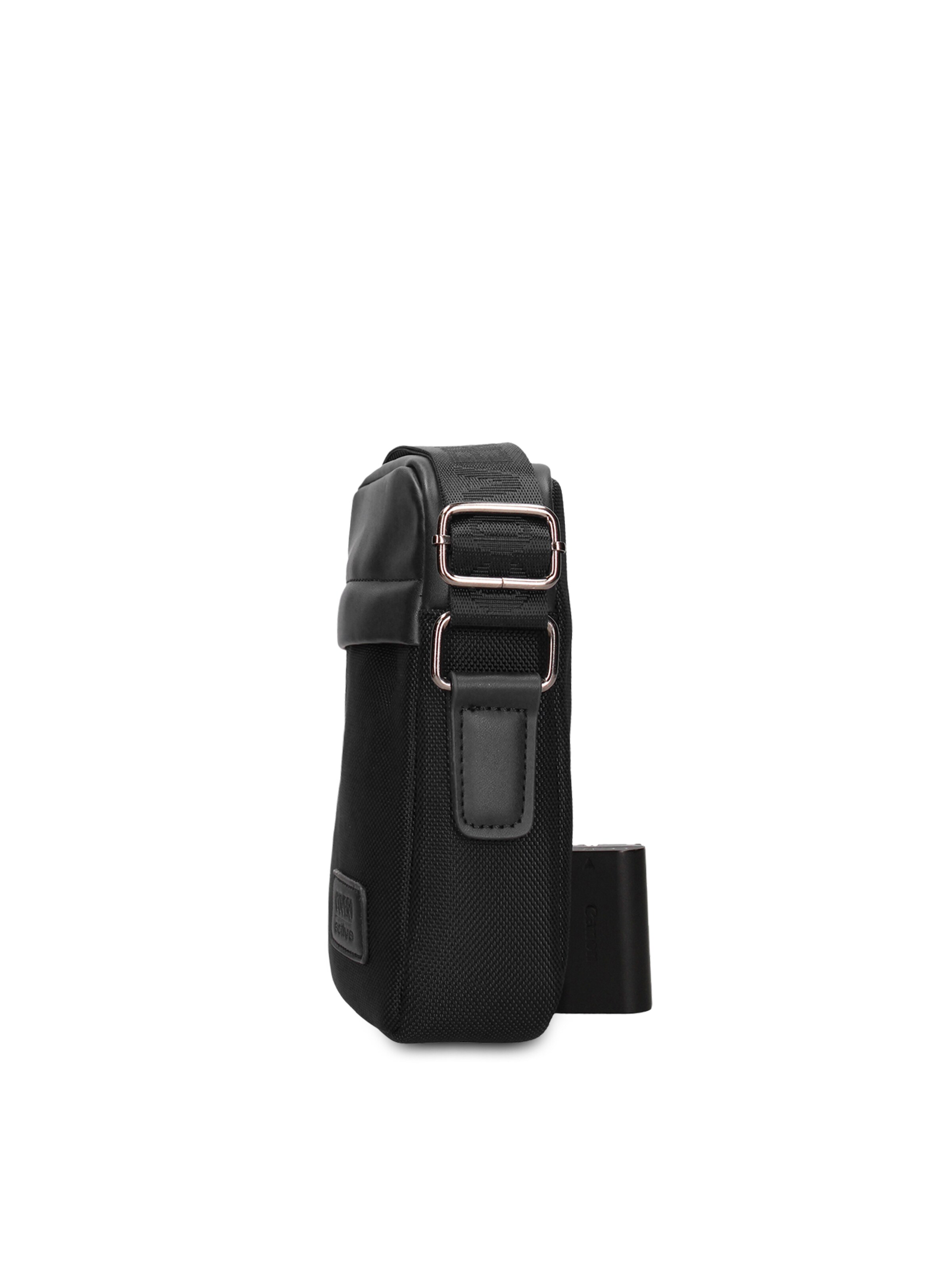Borsa a tracolla 'Borsa a Tracolla Uomo Vegan Leather con Zip' di Coveri Collection in nero