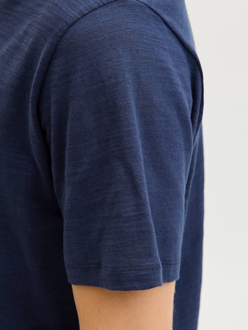 JJ Rebel Koszulka 'JREBWINDOM' w kolorze niebieski