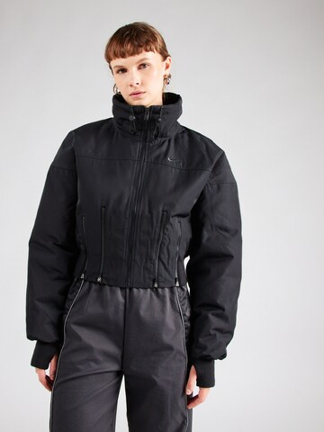 Nike Sportswear - Chaqueta de entretiempo en negro: frente