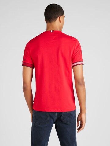 TOMMY HILFIGER T-shirt i röd