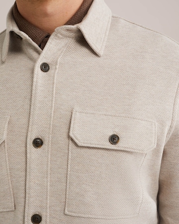 WE Fashion Regular fit Button Up Shirt in Beige