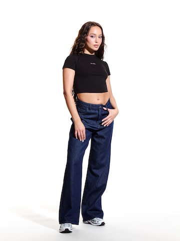 Flared Jeans di sry dad. co-created by ABOUT YOU in blu: frontale