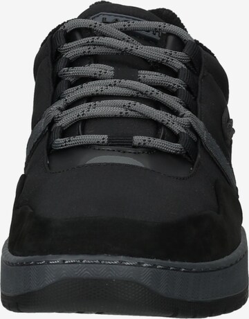 LACOSTE Sneaker in Schwarz