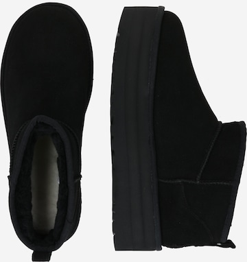 UGG Kozačky 'Classic Ultra' – černá