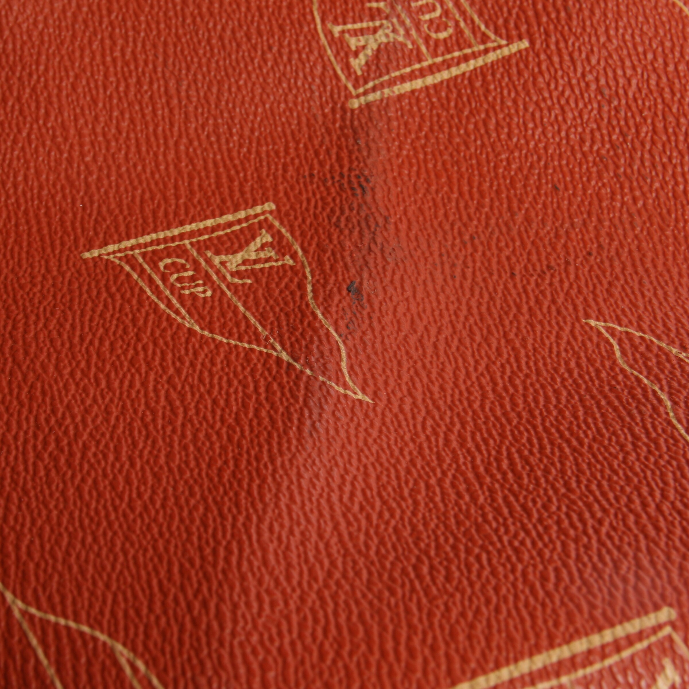 Louis Vuitton Bag in One size in Brown