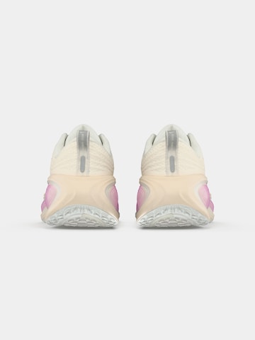 NIKE Обувь для бега 'Vomero Plus' в Белый