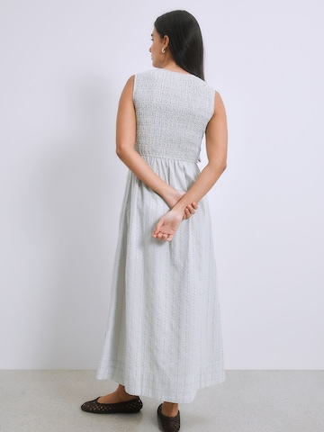 zaļš Next Vasaras kleita