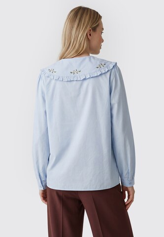 Usha - Blusa em azul