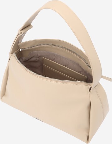 Calvin Klein Schultertasche in Beige