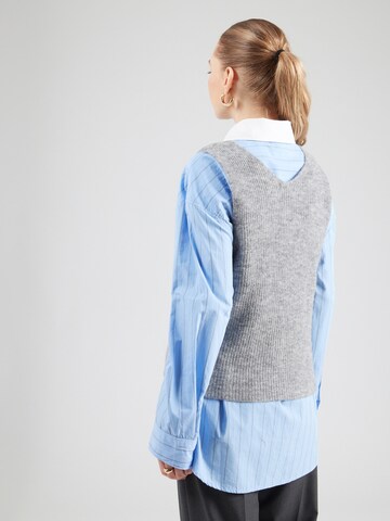 NÜMPH Gebreide bodywarmer in Grijs
