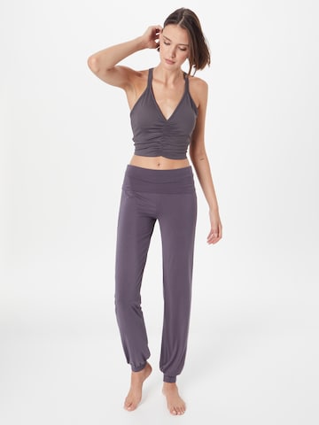 CURARE Yogawear - Soutien Bustier Soutien de desporto 'Breath' em cinzento