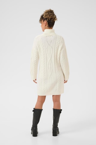 Cream Strikkjole 'Skie' i hvid
