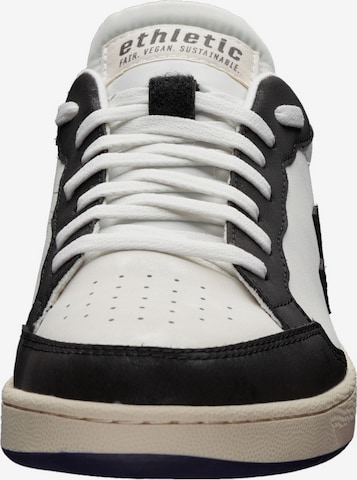 Ethletic Sneaker 'Jesse' in Schwarz