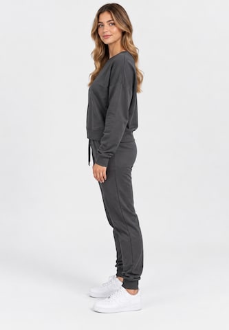 Elara Set in Grey