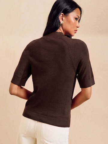 Pullover di Friends Like These in marrone