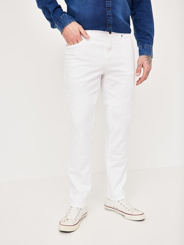 PADDOCKS Slimfit Jeans in Weiß: Vorderseite