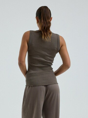 Seamless Basic Top ' Wooly ' – hnědá