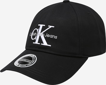 Calvin Klein Jeans Regular Cap in Black: front