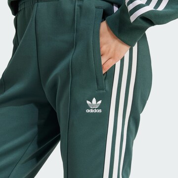 ADIDAS ORIGINALS Слим Штаны 'Adicolor Sst' в Зеленый
