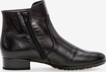 GABOR Ankle Boots in Schwarz