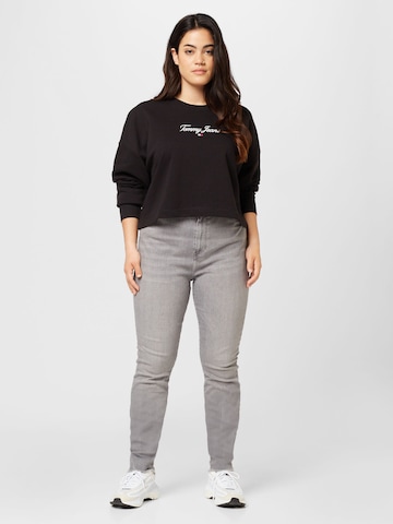Tommy Jeans Curve Sweatshirt 'Essential' i svart