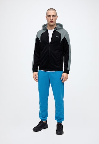 UNDER ARMOUR Sportovní mikina – černá