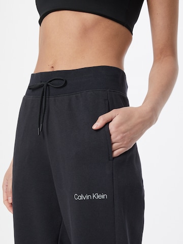 Calvin Klein Sport Tapered Παντελόνι σε μαύρο