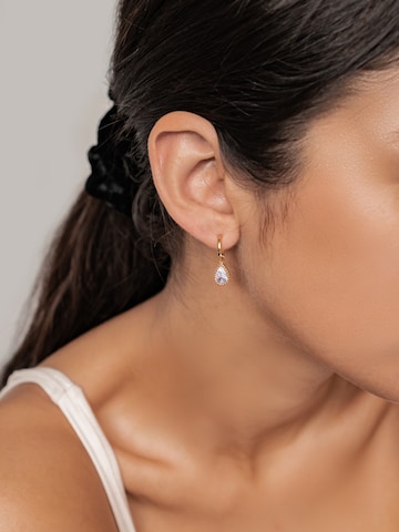 Orecchini 'June Birthstone' di Hey Happiness in oro: frontale