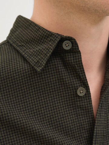 Coupe regular Chemise 'JREBINFINTE' JJ Rebel en vert