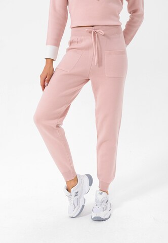 Jimmy Sanders Tapered Broek in Roze: voorkant