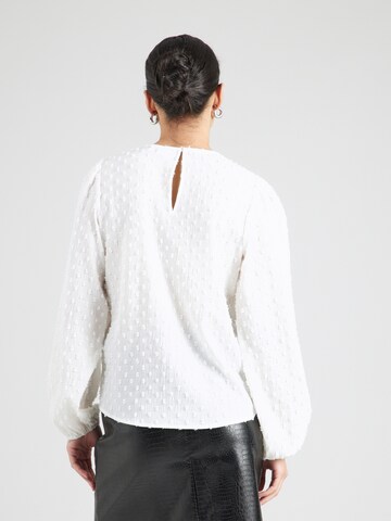 T-shirt 'VIBrietta' VILA en blanc