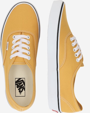 Sneaker bassa di VANS in giallo