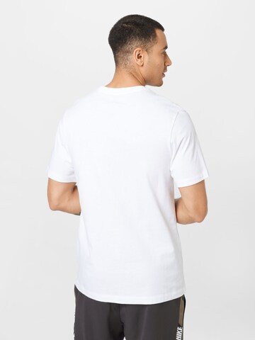 Nike Sportswear Regular fit Majica 'Club' | bela barva