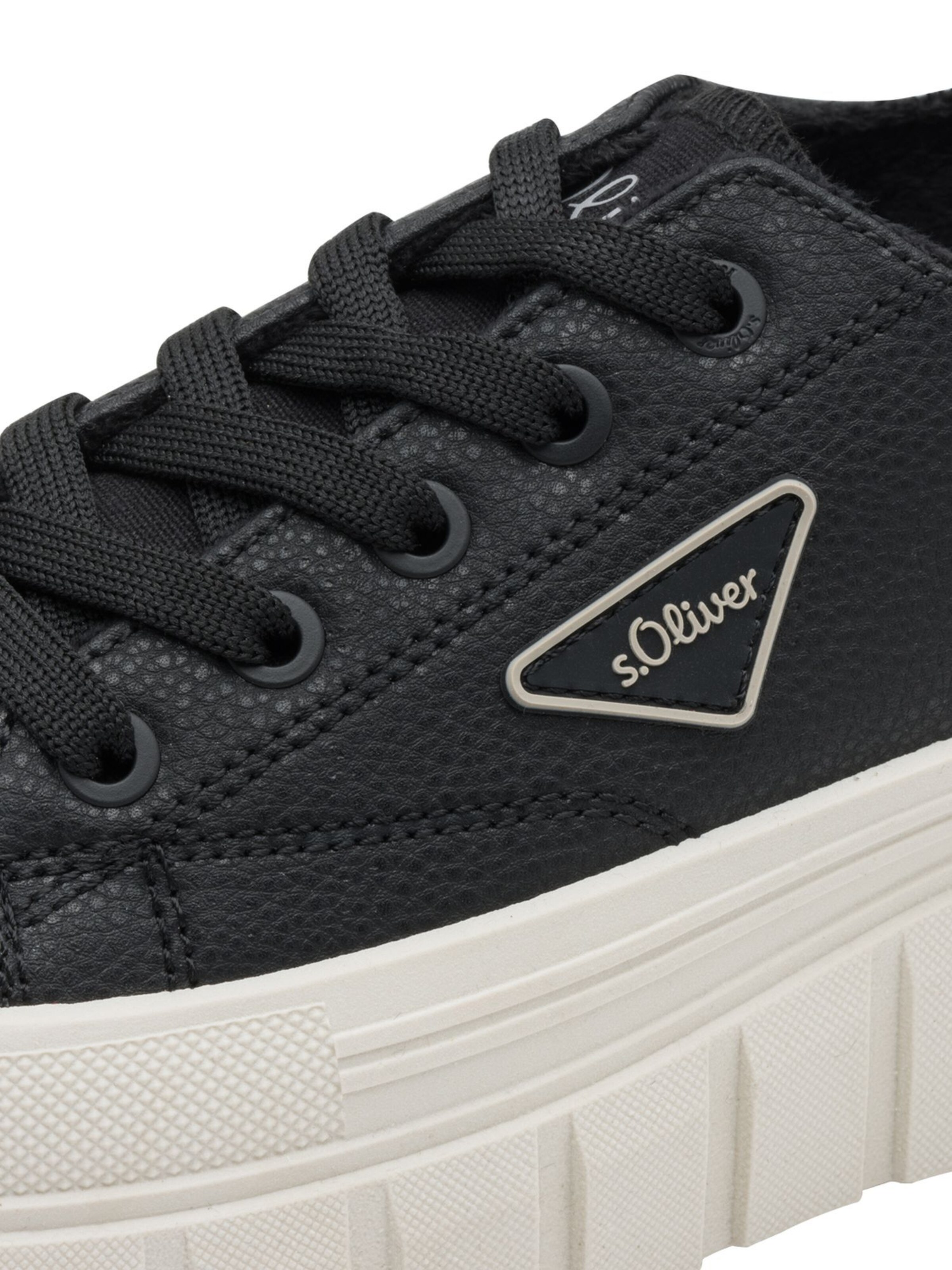 s.Oliver Sneaker in Schwarz