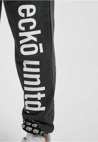 Tapered Pantaloni de la Ecko Unlimited pe gri