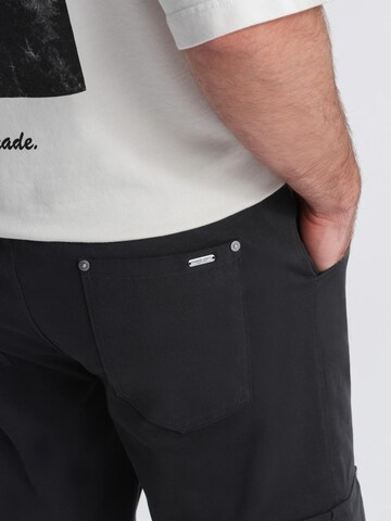 Effilé Pantalon cargo Ombre en noir