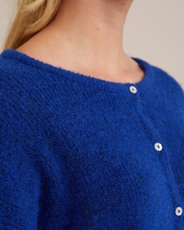 WE Fashion Knit cardigan in Blue