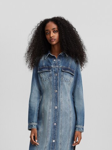 Bershka Shirt Dress in Blue: front