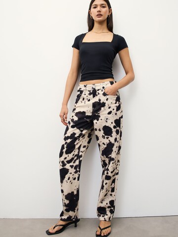 Tricou de la Next pe negru