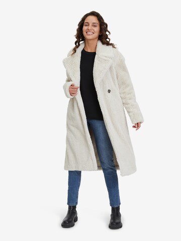 Amber & June Between-Seasons Coat in Beige