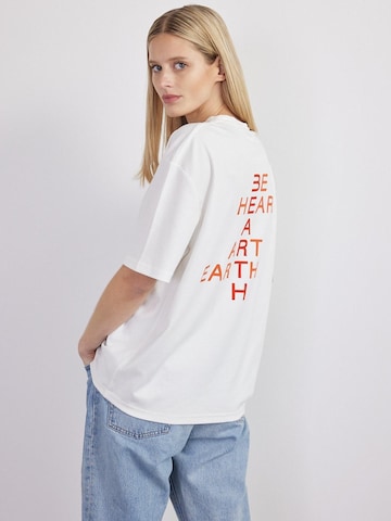 BEARTH Oversized Shirt 'BEARTH Puzzle Grid' in White: front