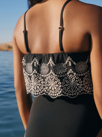 Next Bandeau Badeanzug in Schwarz