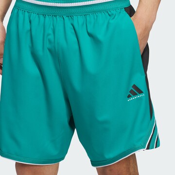 ADIDAS PERFORMANCE Loosefit Sportshorts 'Crazy Lite' in Grün