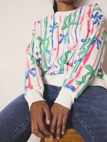 Next Μπλούζα φούτερ σε λευκό